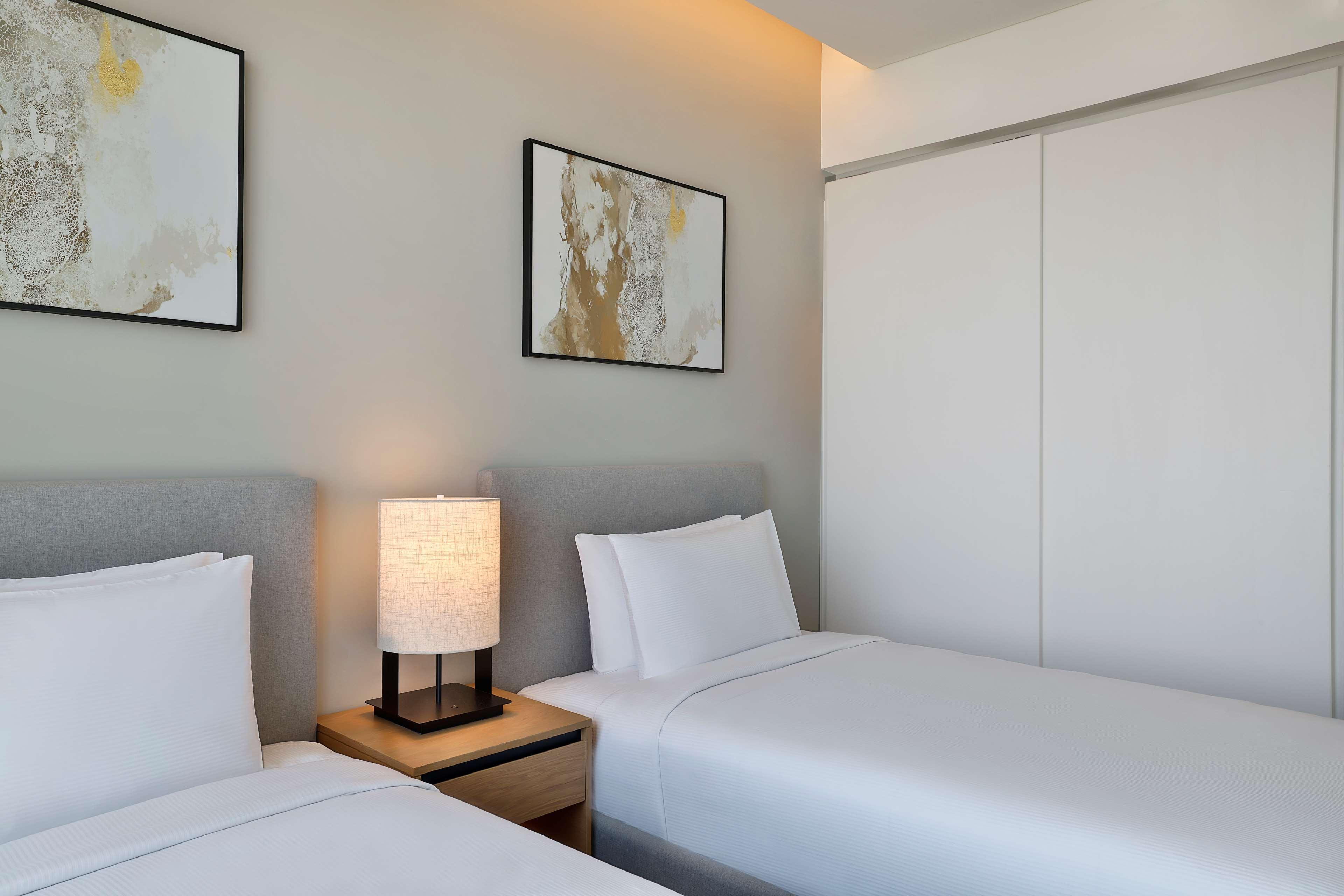 Doubletree By Hilton Abu Dhabi Yas Island Residences Экстерьер фото