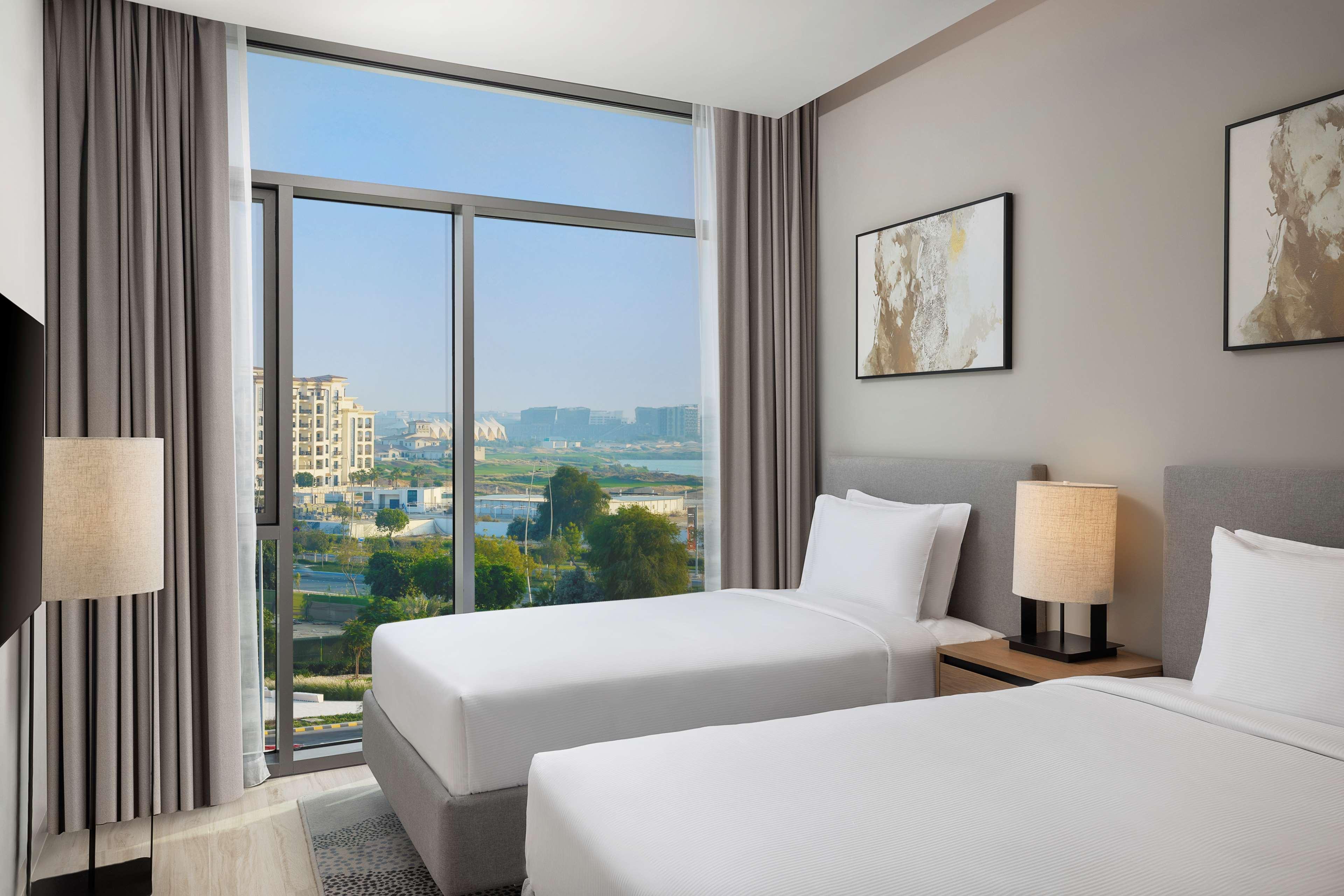 Doubletree By Hilton Abu Dhabi Yas Island Residences Экстерьер фото
