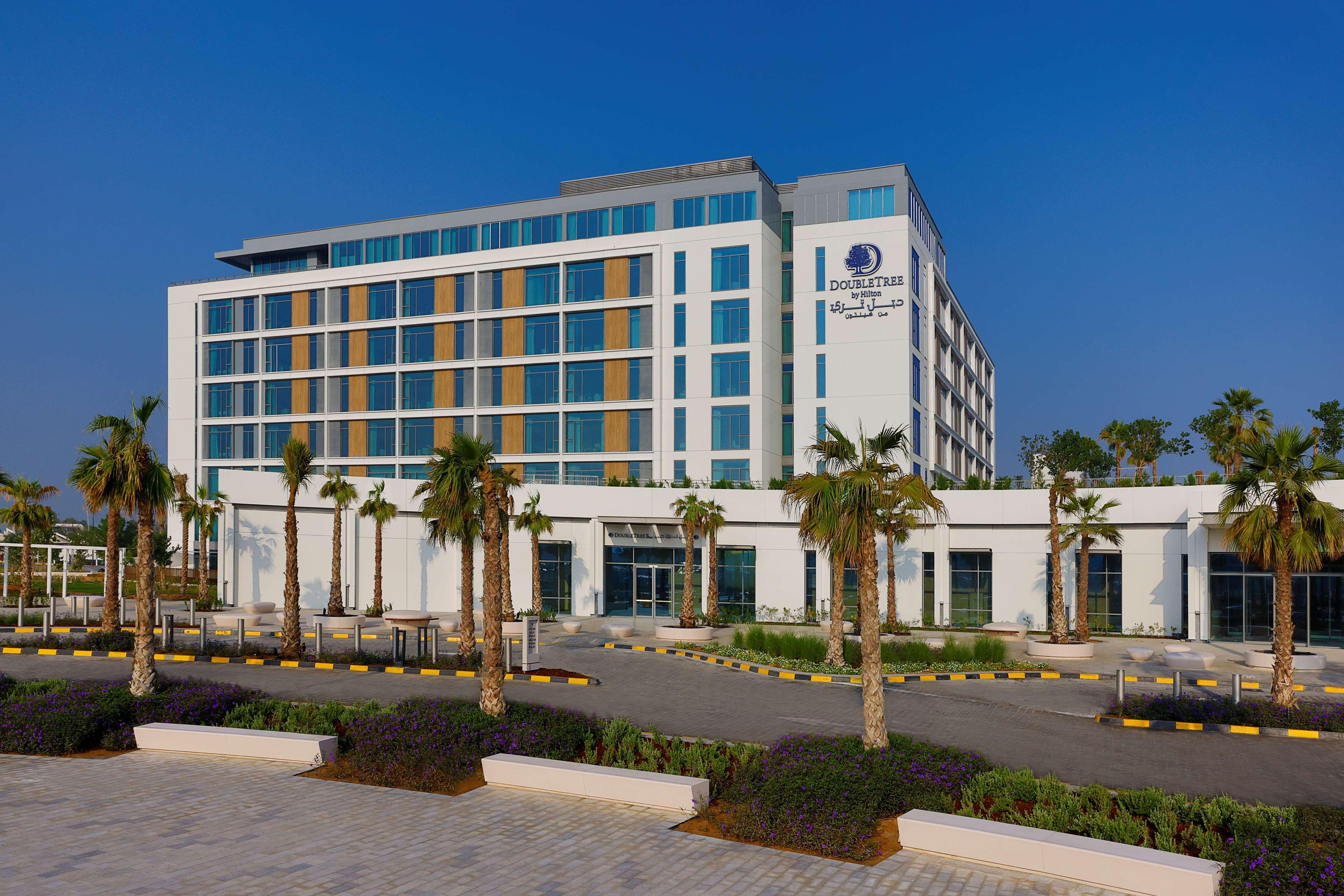 Doubletree By Hilton Abu Dhabi Yas Island Residences Экстерьер фото