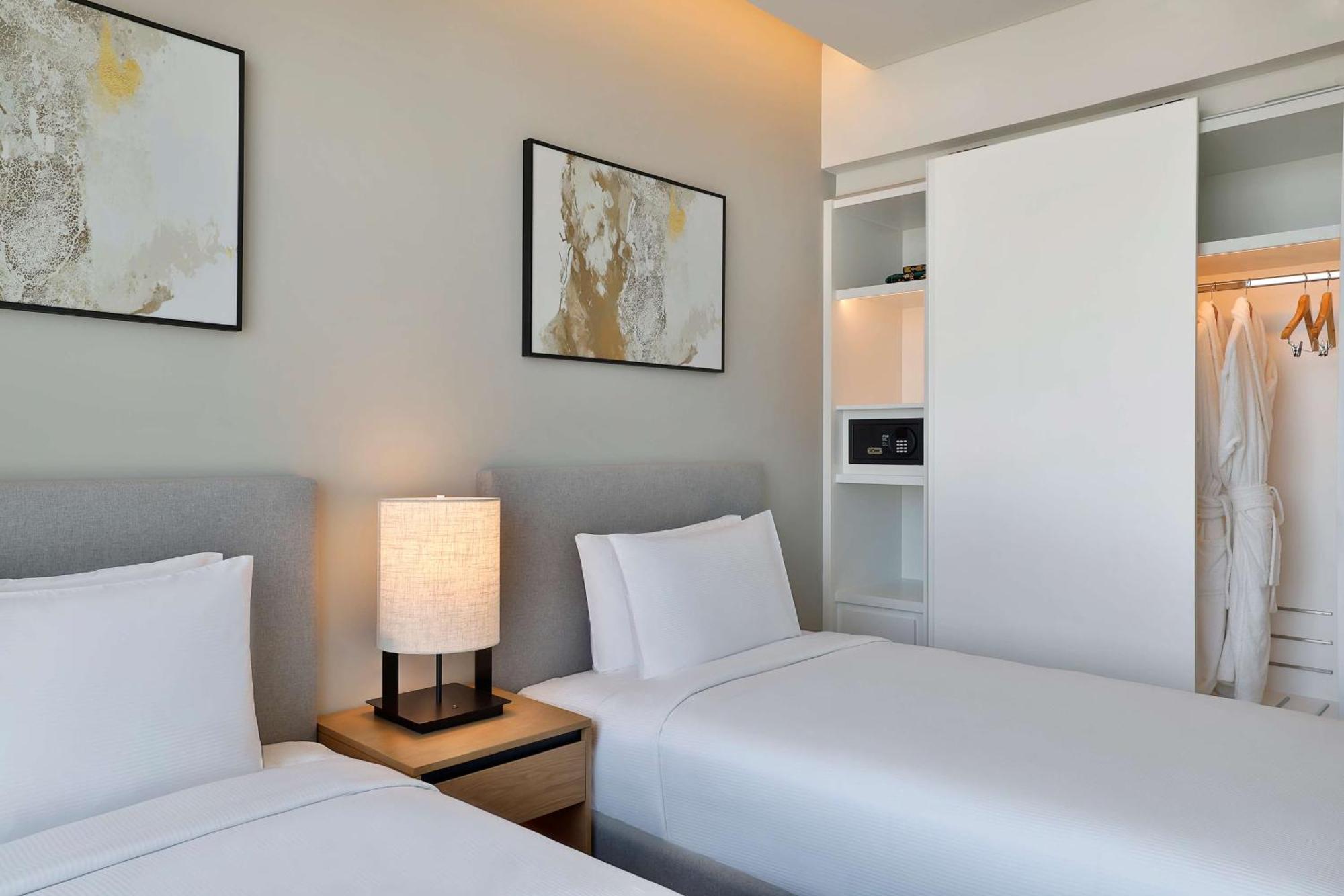 Doubletree By Hilton Abu Dhabi Yas Island Residences Экстерьер фото