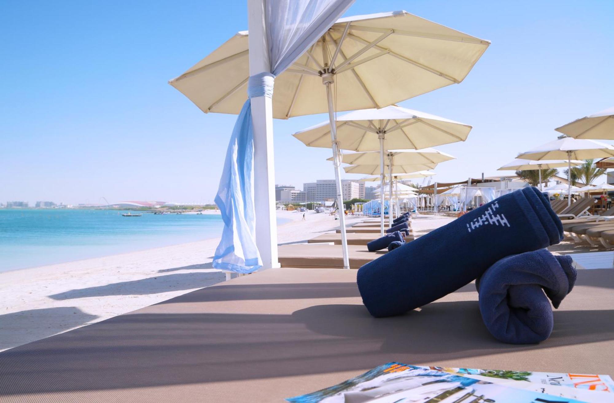 Doubletree By Hilton Abu Dhabi Yas Island Residences Экстерьер фото